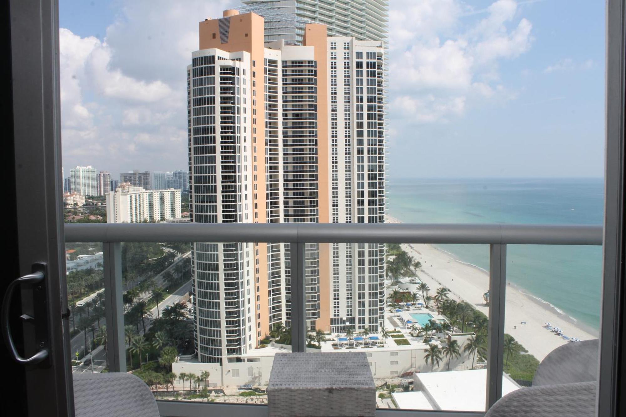Marenas Beach Resort Sunny Isles Beach Extérieur photo