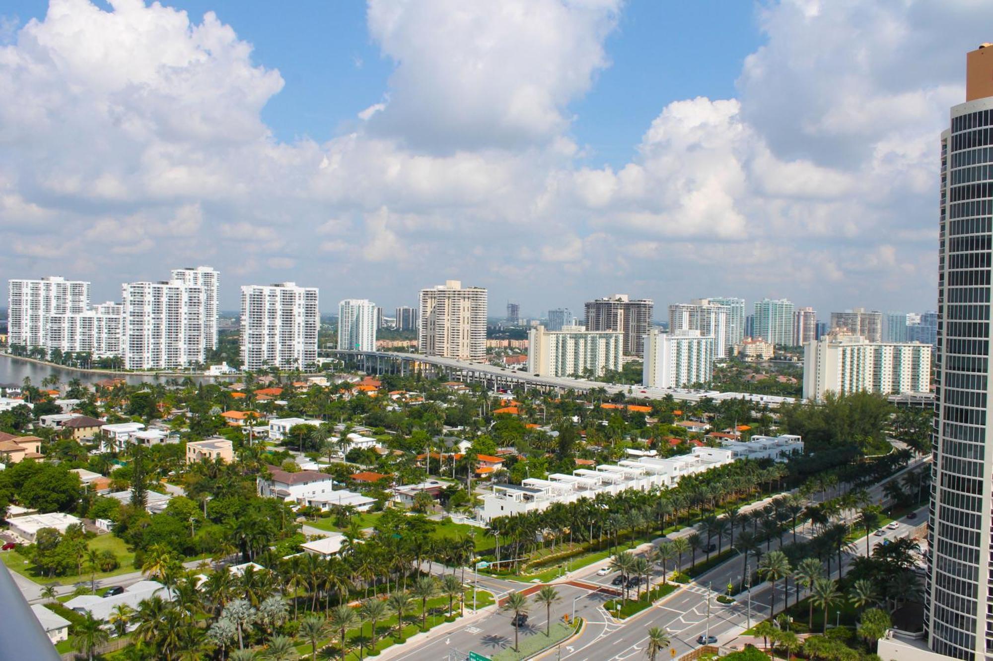 Marenas Beach Resort Sunny Isles Beach Extérieur photo
