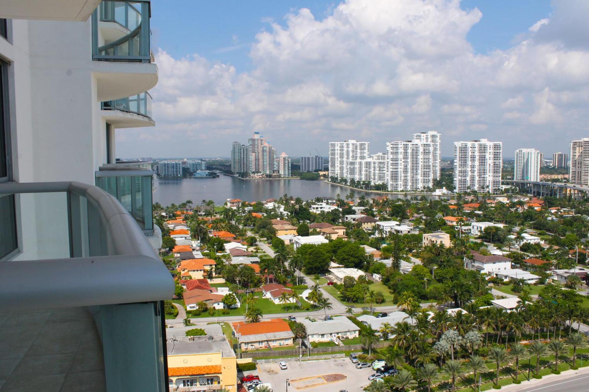 Marenas Beach Resort Sunny Isles Beach Extérieur photo